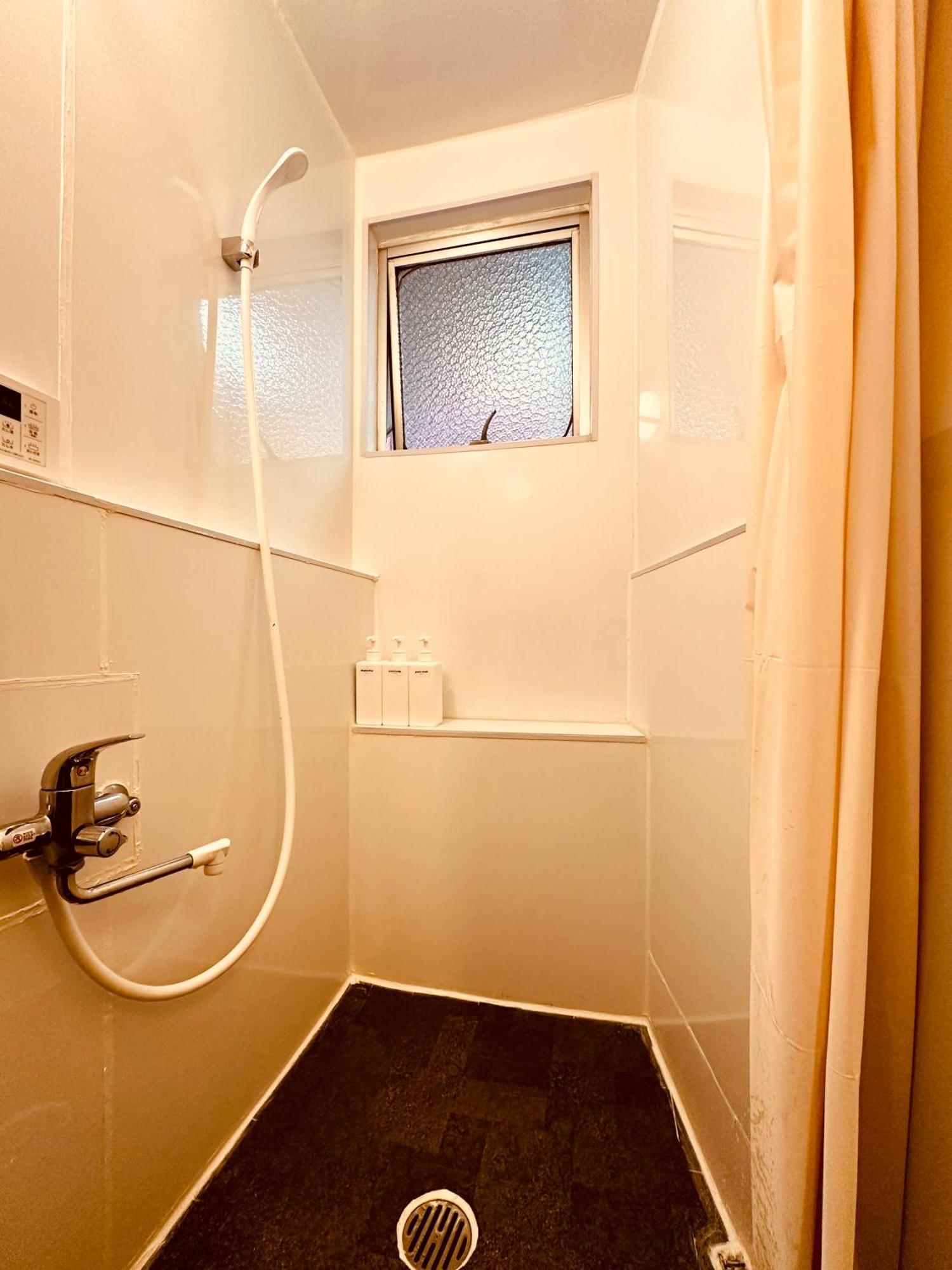15 To Umeda, Kyobashi. Queen Bed. Pets Allowed Apartment Osaka