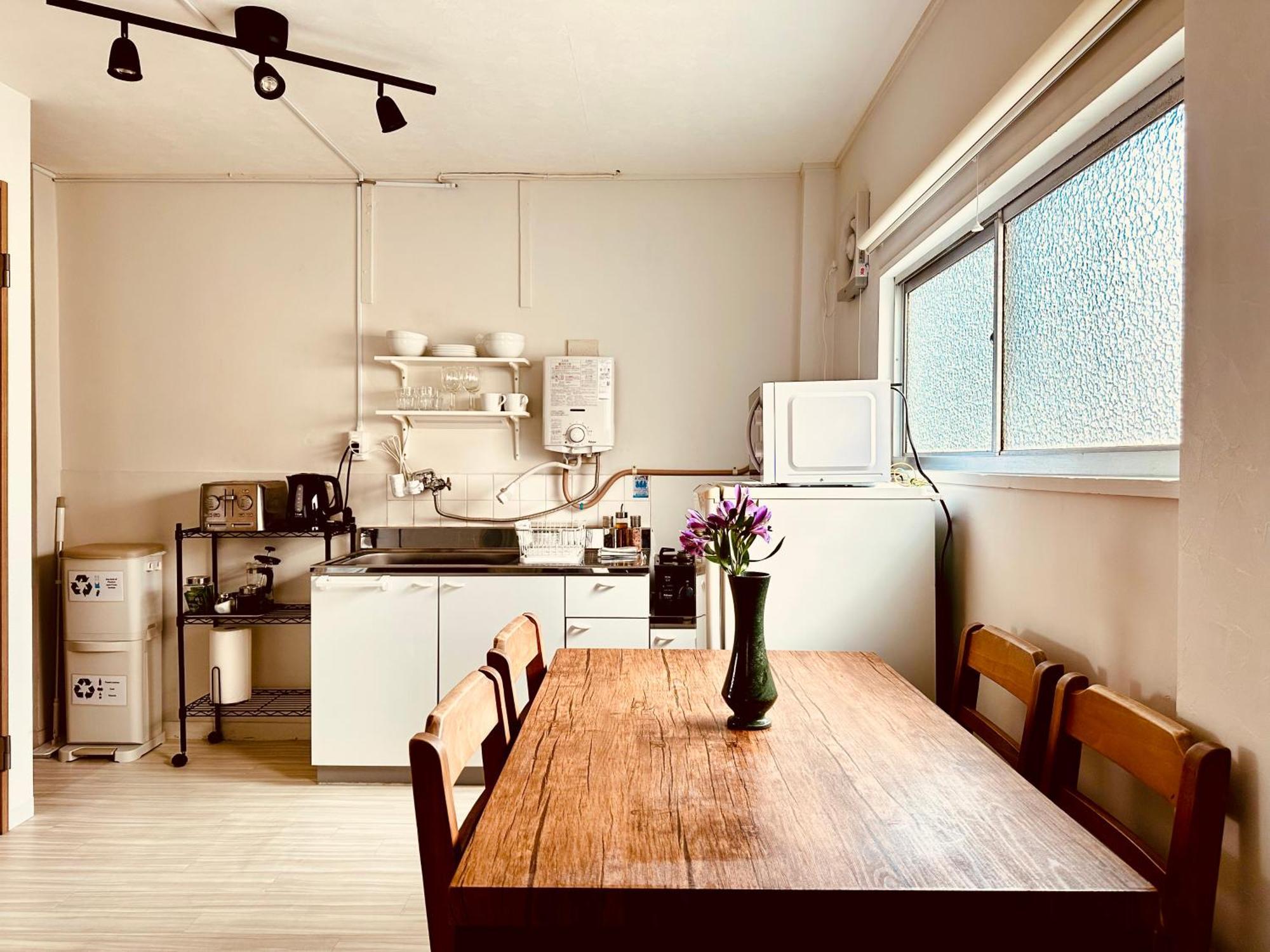 15 To Umeda, Kyobashi. Queen Bed. Pets Allowed Apartment Osaka
