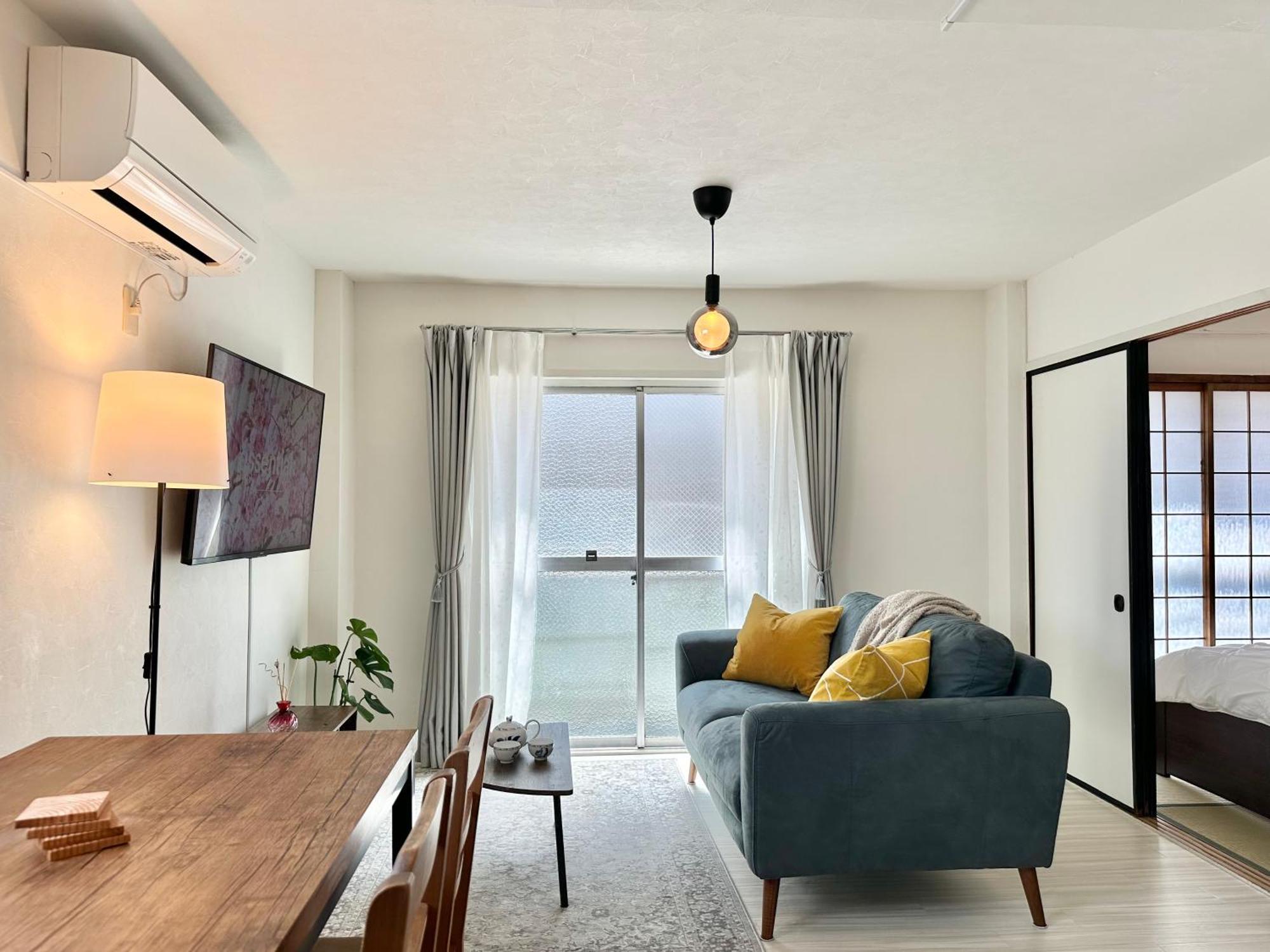 15 To Umeda, Kyobashi. Queen Bed. Pets Allowed Apartment Osaka