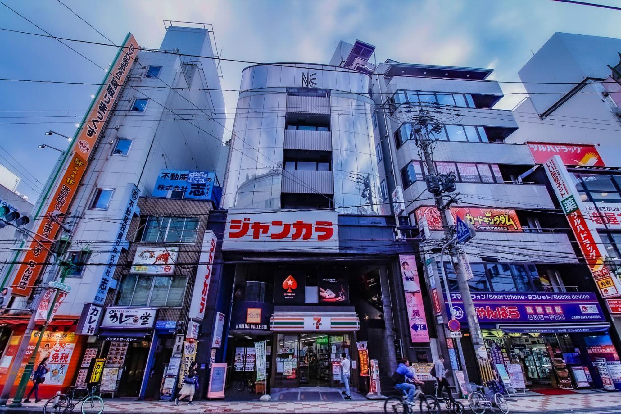 Hostel Bnb+ Namba