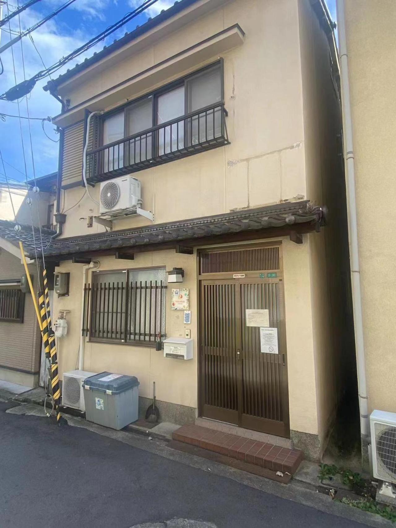 Tabi Time Koshihama: Convenient Near Tamade Station * Osaka