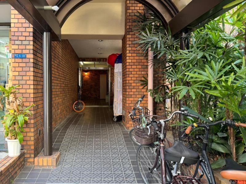 3 Minutes On Foot From Dotonbori East Entrance 5 Minutes On Foot From Shinsaibashi Area Traditional Japanese-style *