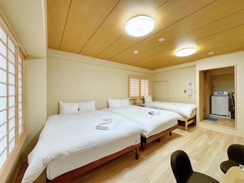 3 Minutes On Foot From Dotonbori East Entrance 5 Minutes On Foot From Shinsaibashi Area Traditional Japanese-style Apartment Osaka