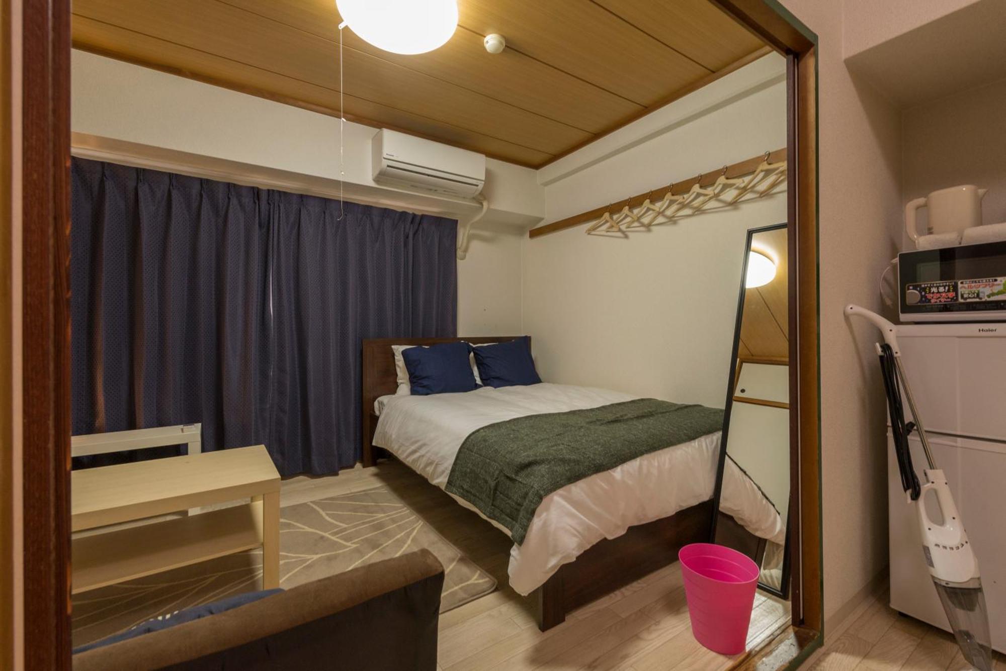 Apartment 3 Minutes On Foot From Dotonbori East Entrance 5 Minutes On Foot From Shinsaibashi Area Traditional Japanese-style