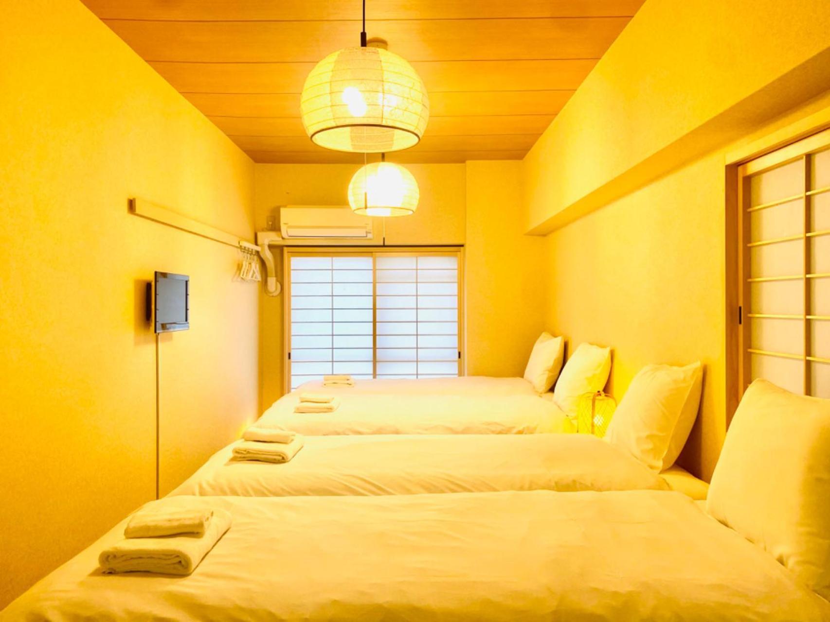 3 Minutes On Foot From Dotonbori East Entrance 5 Minutes On Foot From Shinsaibashi Area Traditional Japanese-style Apartment *