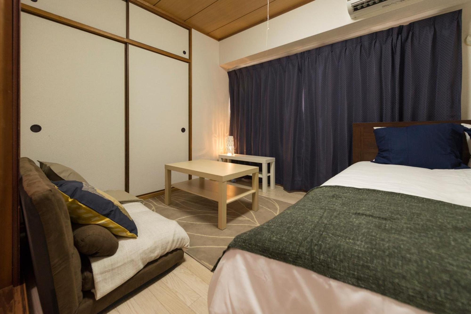 3 Minutes On Foot From Dotonbori East Entrance 5 Minutes On Foot From Shinsaibashi Area Traditional Japanese-style Apartment