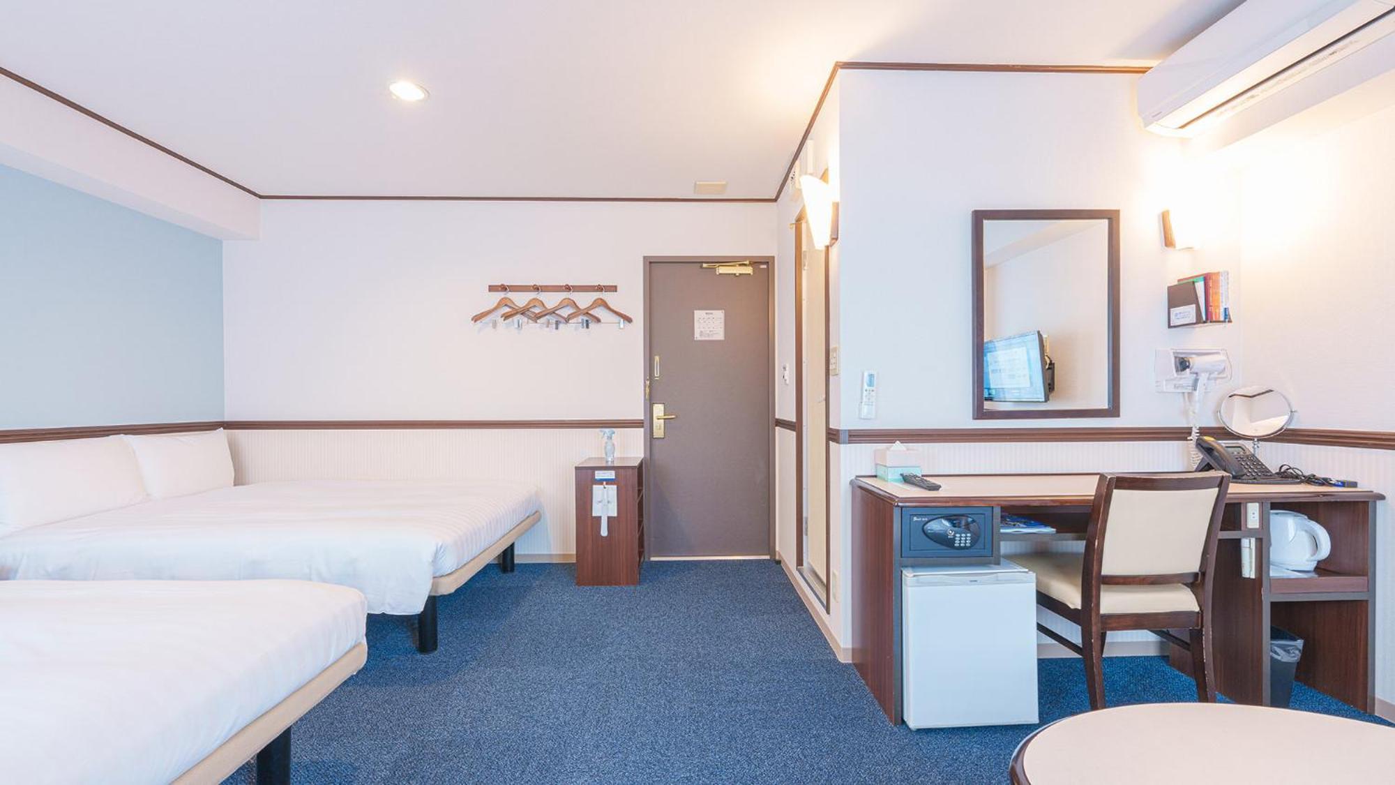 Toyoko Shin-osaka-eki Higashi-guchi 3* Osaka