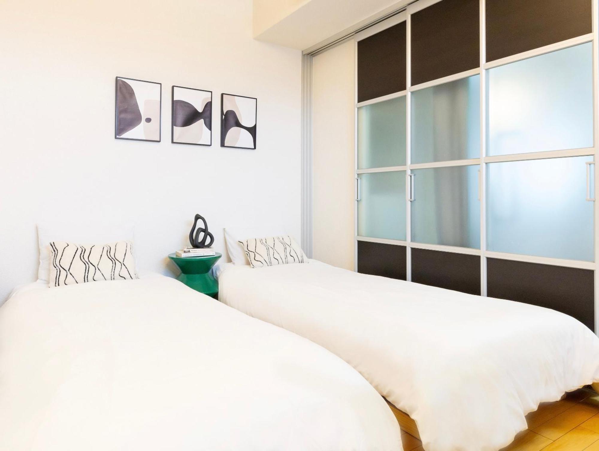 Apartment Shinsaibashi Lofts