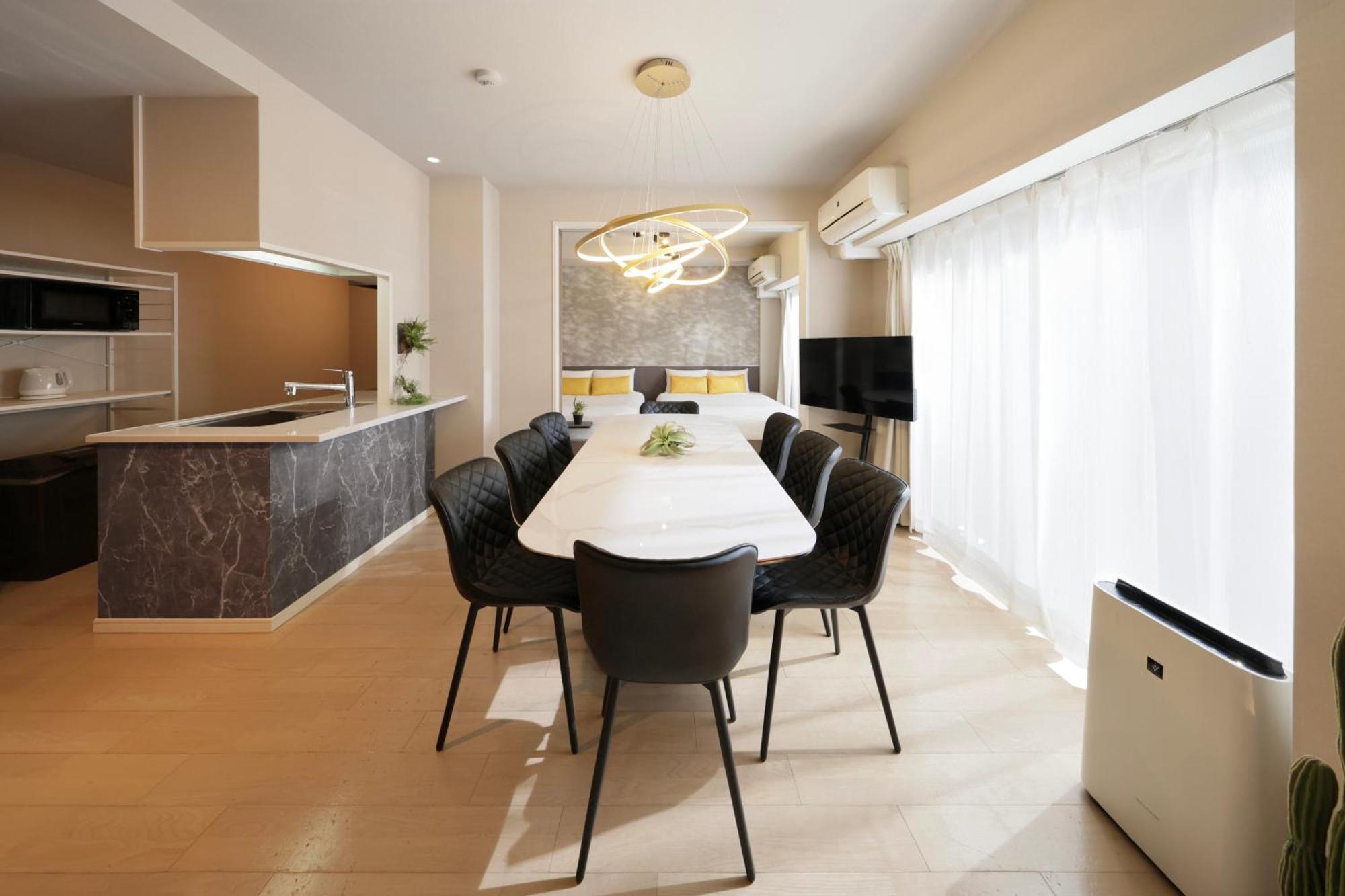 Cystal Exe Nippombashi Apartment