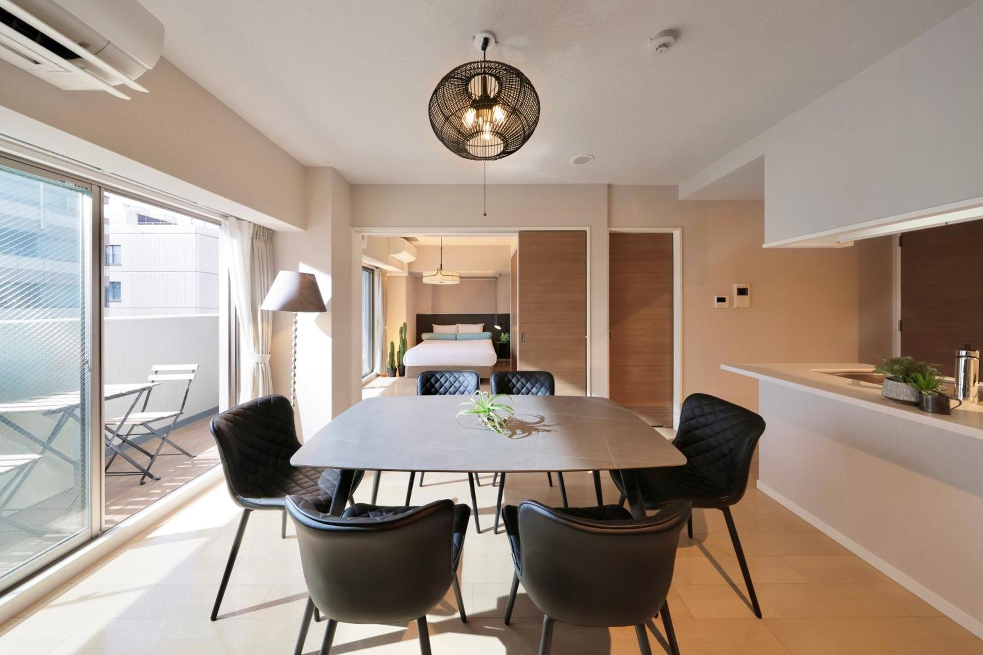 Cystal Exe Nippombashi Apartment *