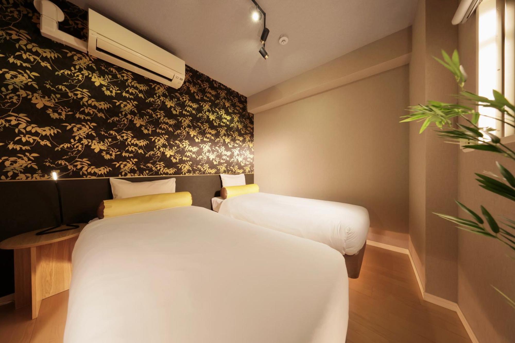 Apartment Cystal Exe Nippombashi Osaka