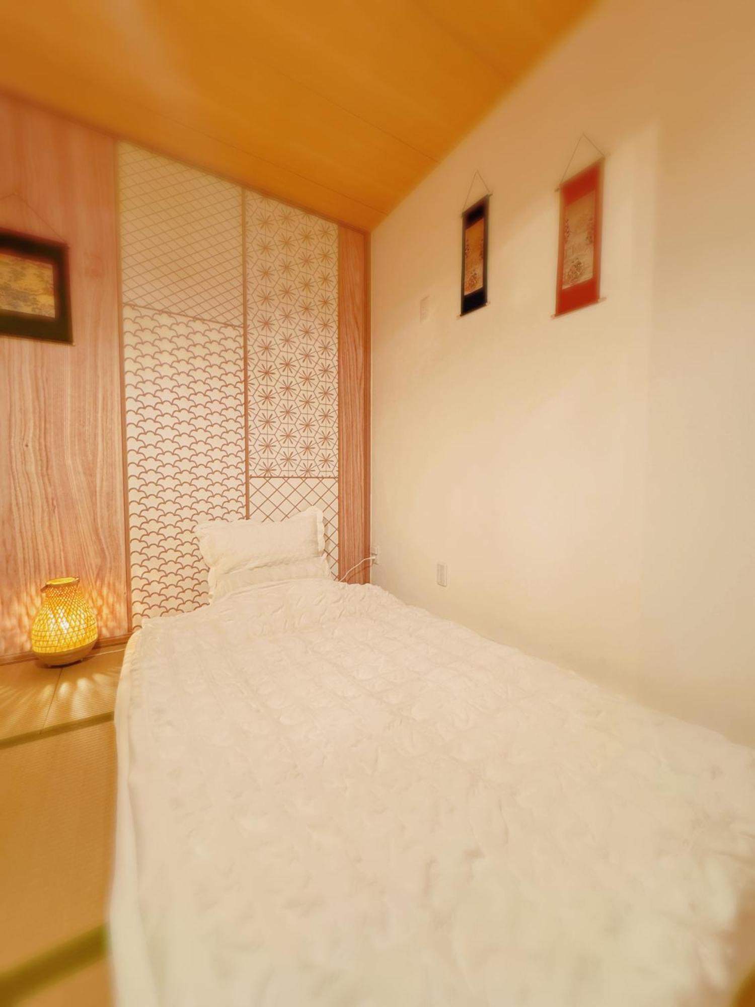 Villa 中央区独栋三室2卫一厅小楼供您使用，双地铁，车站徒步6分钟。满足您吃住行游购娱的各项选择 Osaka