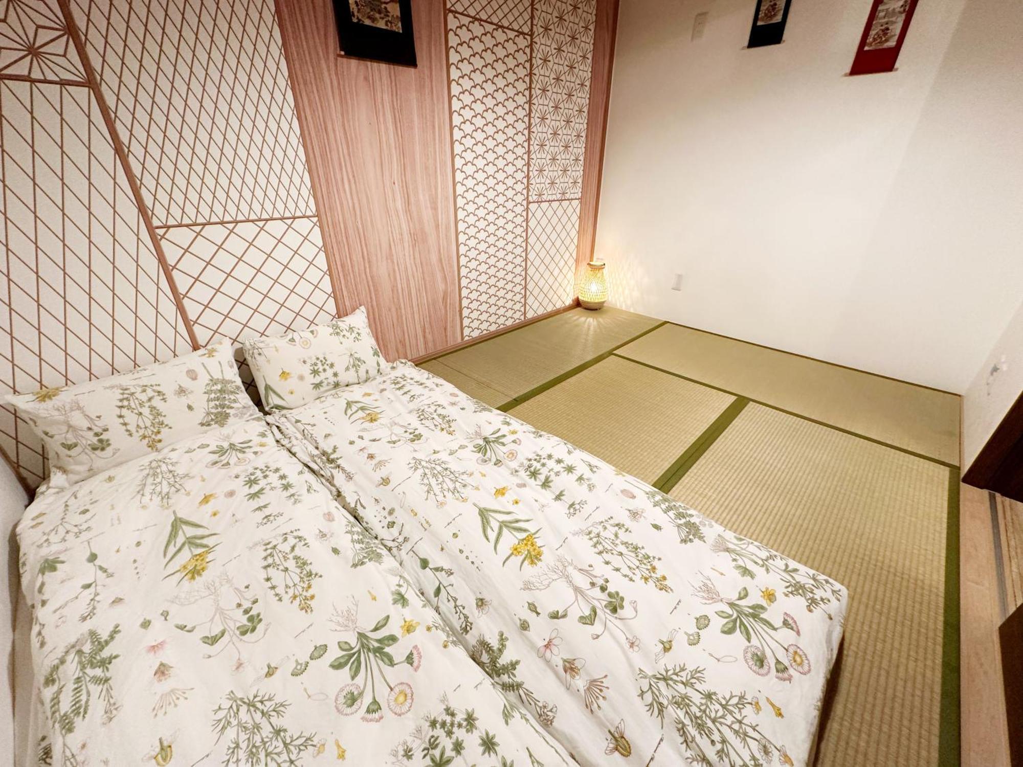 Villa 中央区独栋三室2卫一厅小楼供您使用，双地铁，车站徒步6分钟。满足您吃住行游购娱的各项选择