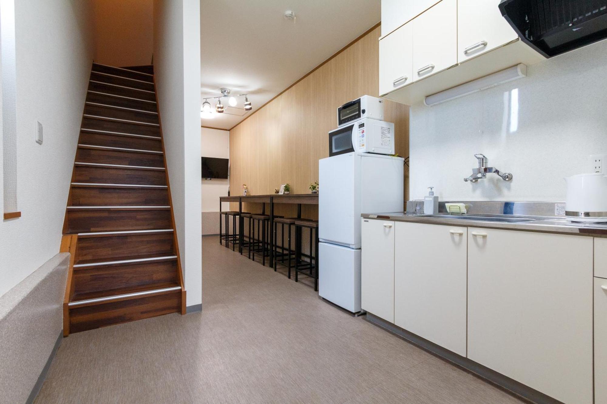 Taichi's House Apartment