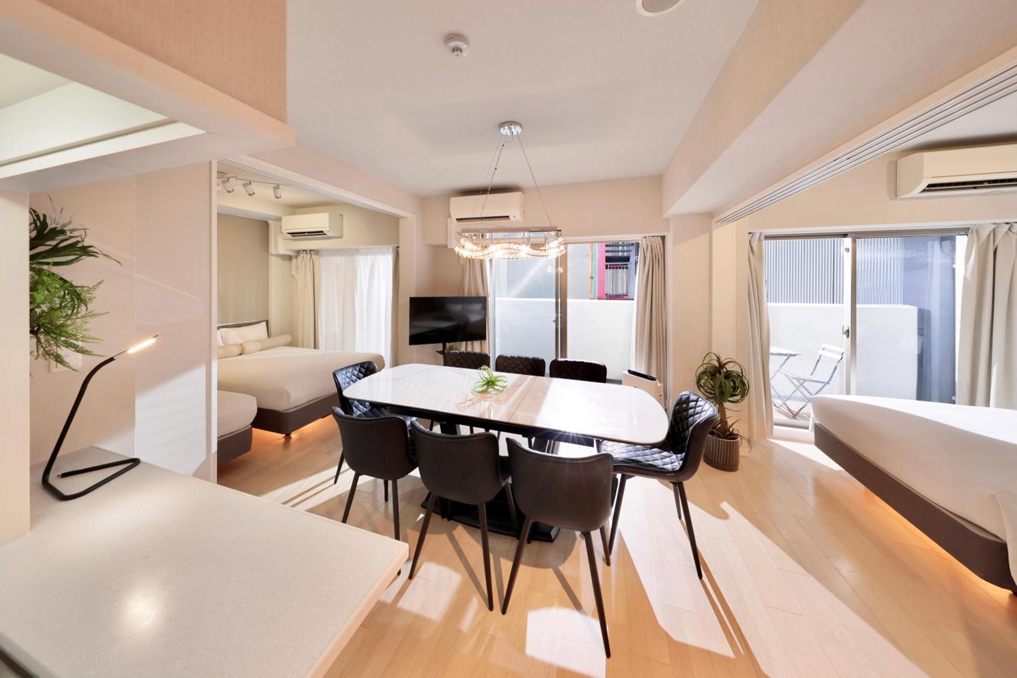 Cystal Exe Nippombashi Apartment