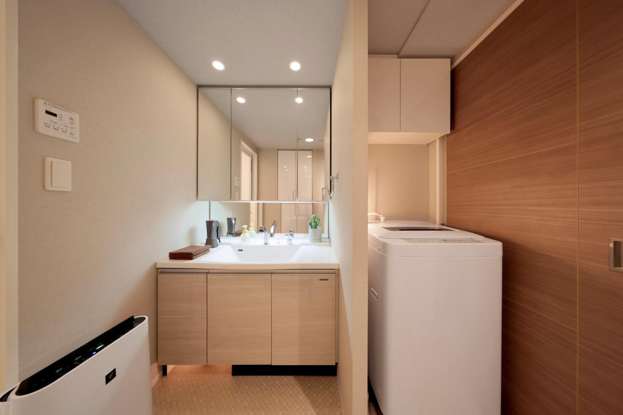 Cystal Exe Nippombashi Apartment Osaka