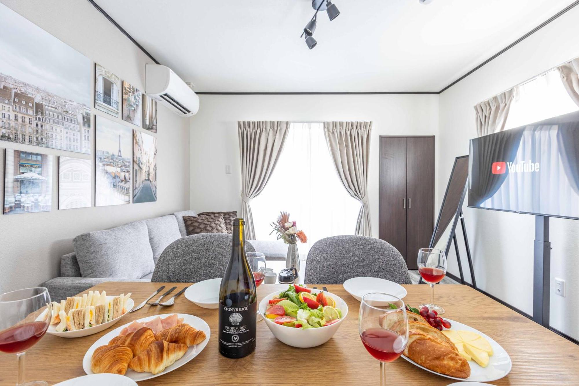Apartment Art Shinsekai Minami メゾネット *