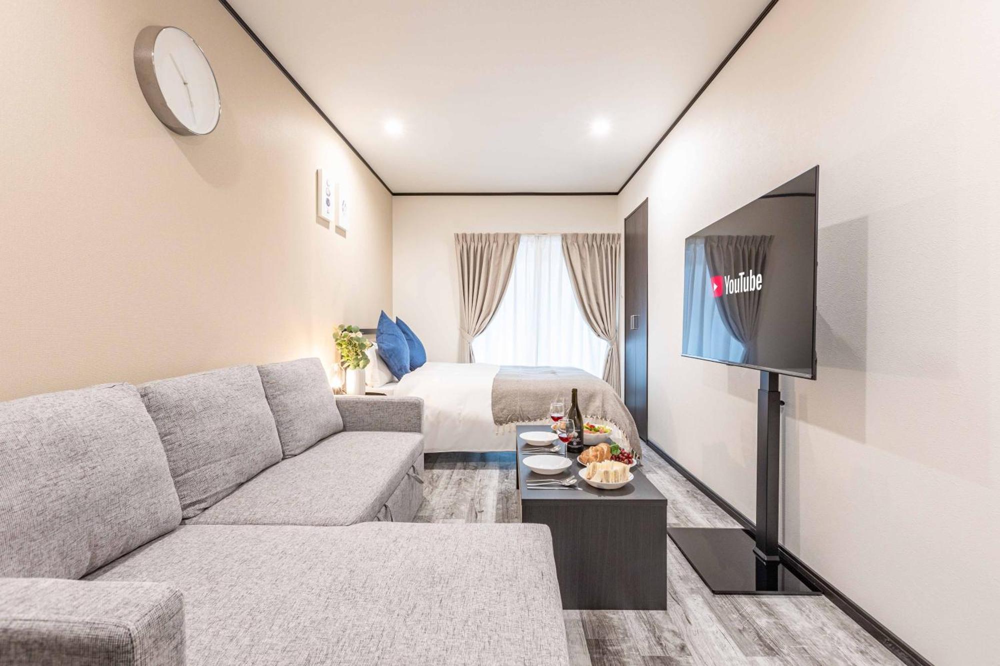 Apartment Art Shinsekai Minami メゾネット *
