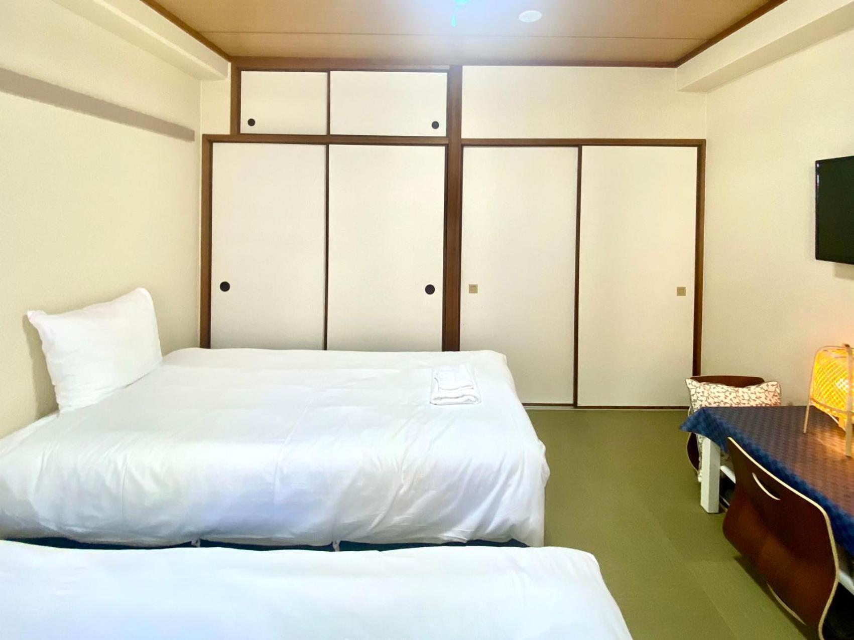 3 Minutes On Foot From Dotonbori East Entrance 5 Minutes On Foot From Shinsaibashi Area Traditional Japanese-style *