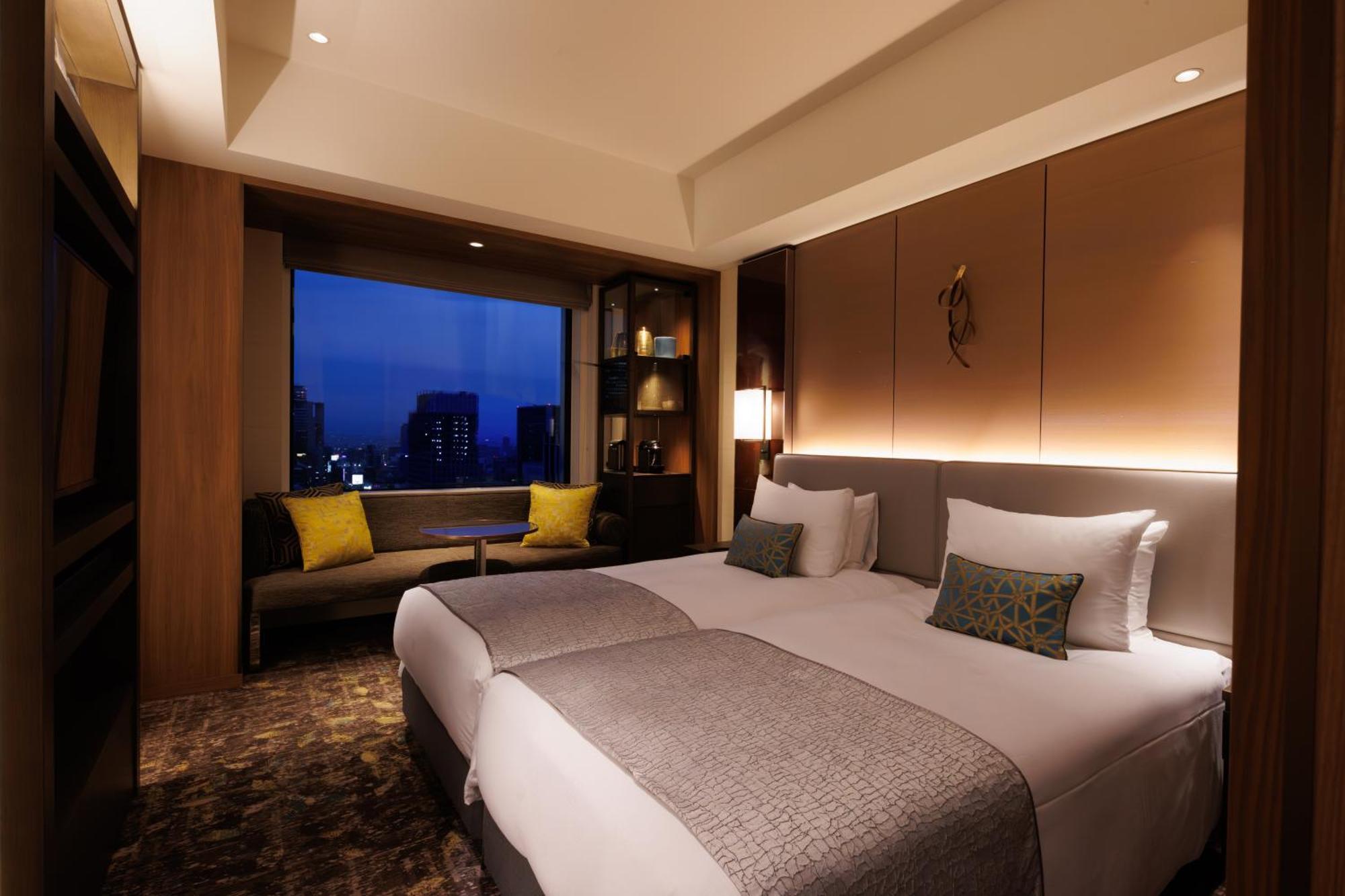 The Royal Park Iconic Midosuji Hotel 5*