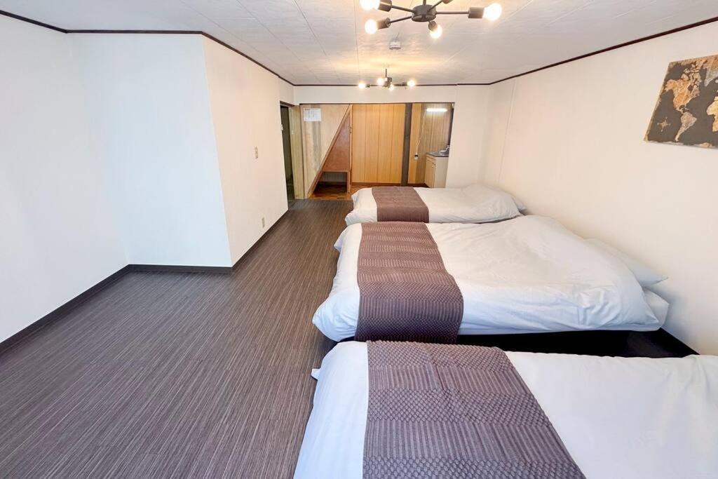 大正 Guest House! Usjと心斎橋へアクセス抜群!京セラドーム近くの大正駅徒歩5分!12人宿泊可能!一軒家貸切! *