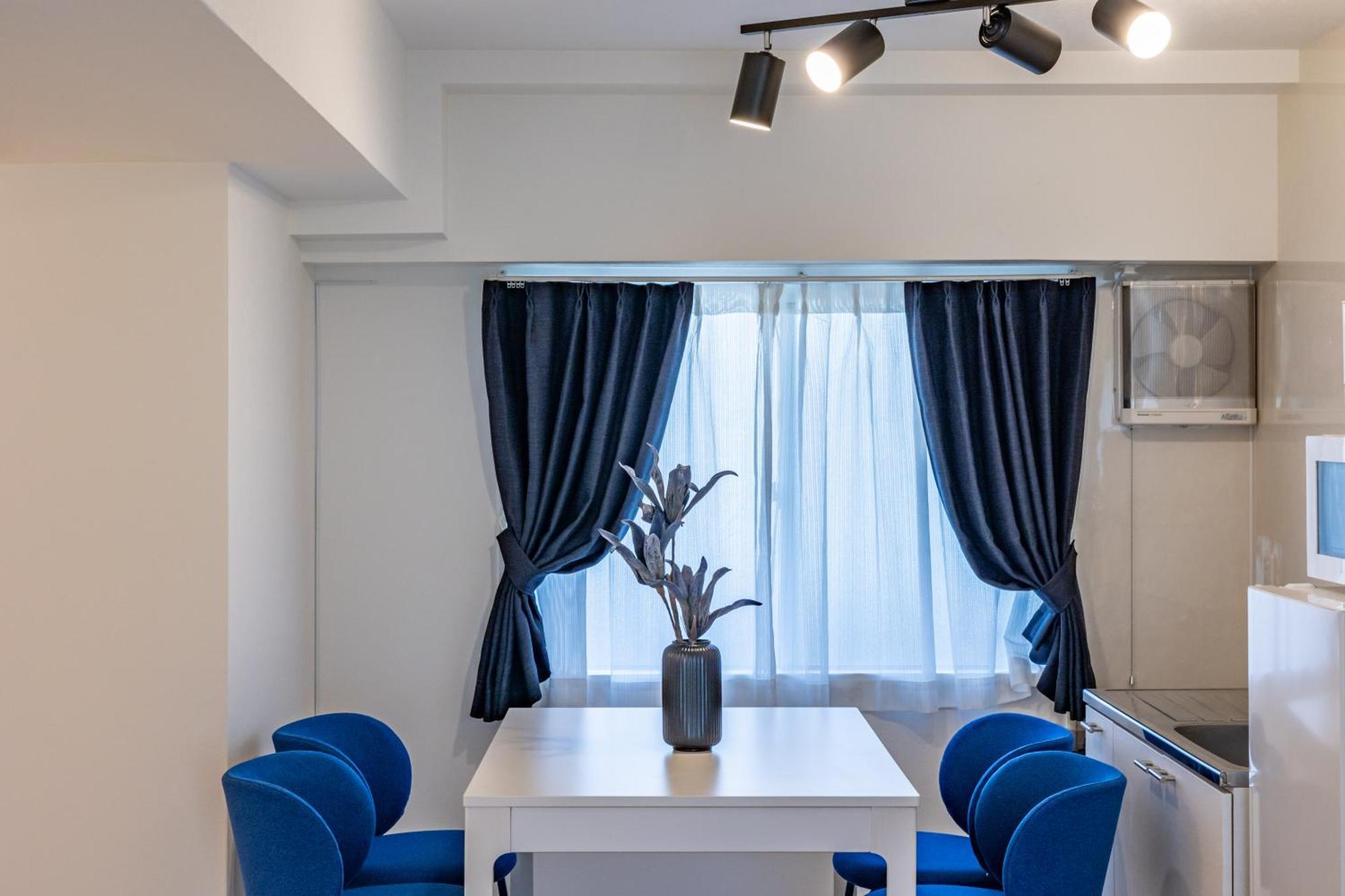 リバーサイド難波501 Apartment