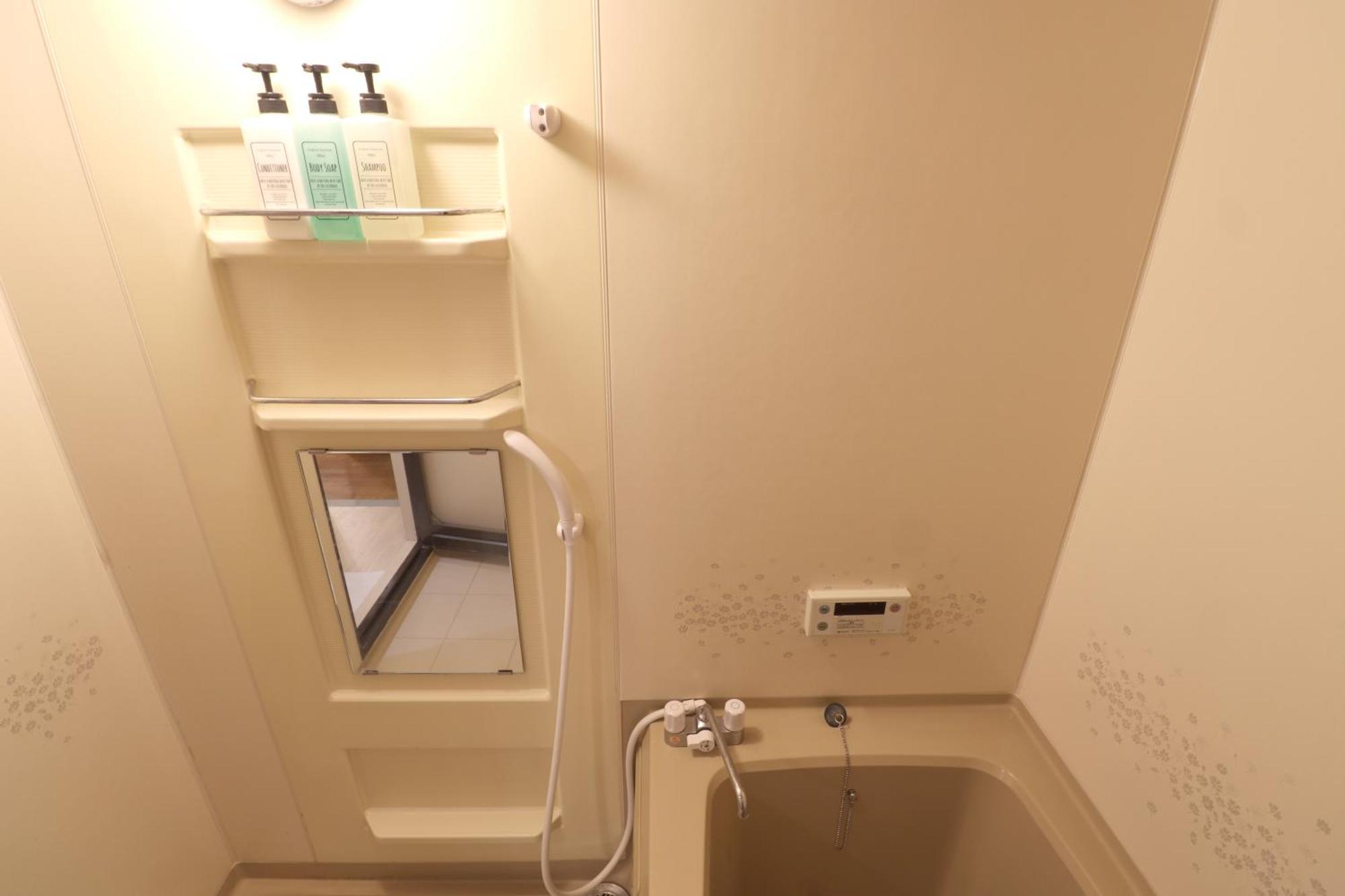 大阪中心街 道頓堀徒歩10分!!! 日本橋駅 徒歩10分 ホテルリネン使用 1003 Apartment