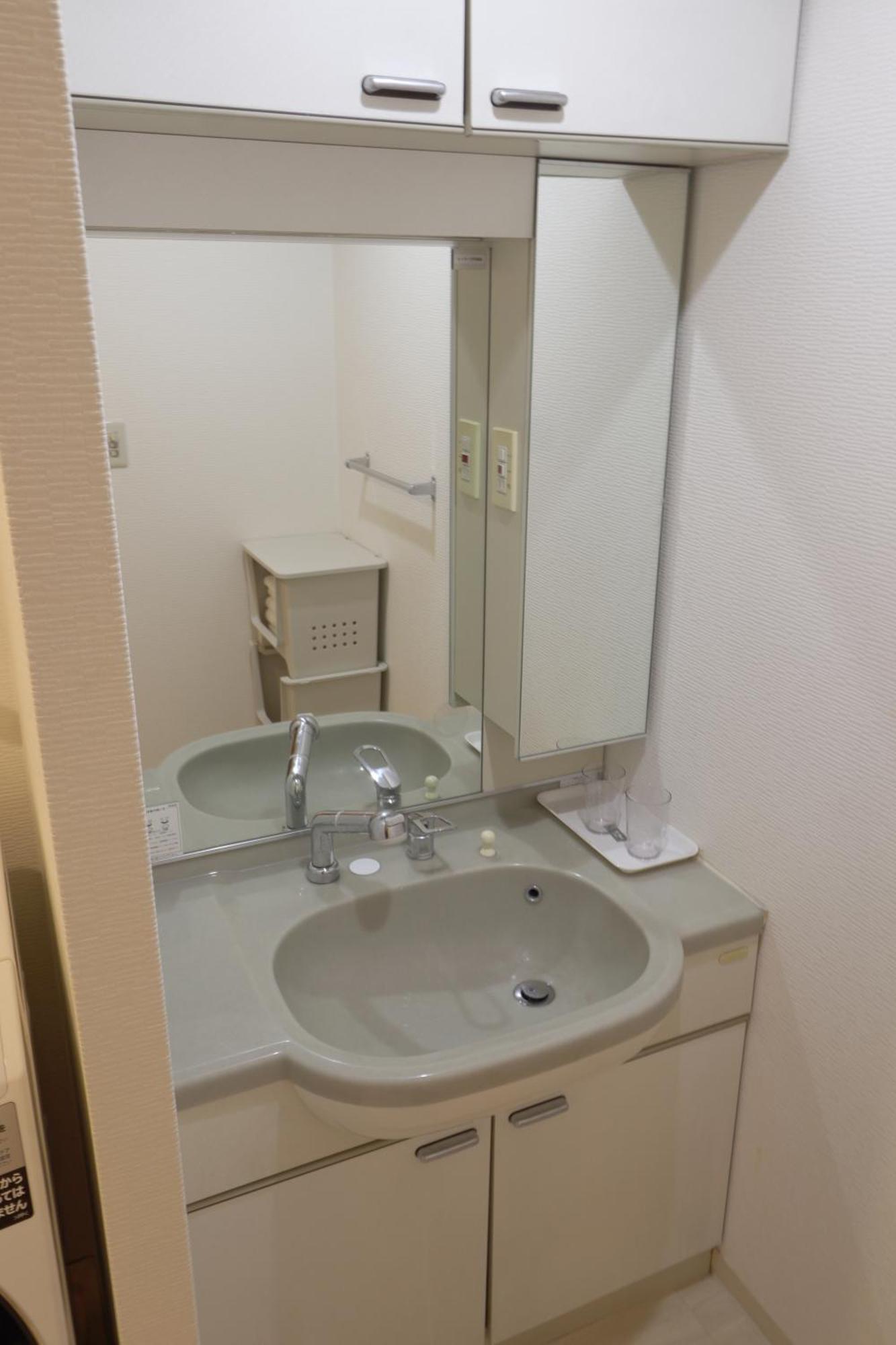 大阪中心街 道頓堀徒歩10分!!! 日本橋駅 徒歩10分 ホテルリネン使用 1003 Apartment *
