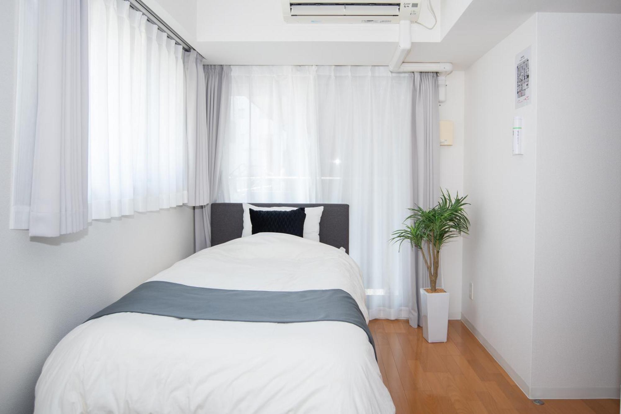ブリーズガーデン京町堀 Apartment Osaka