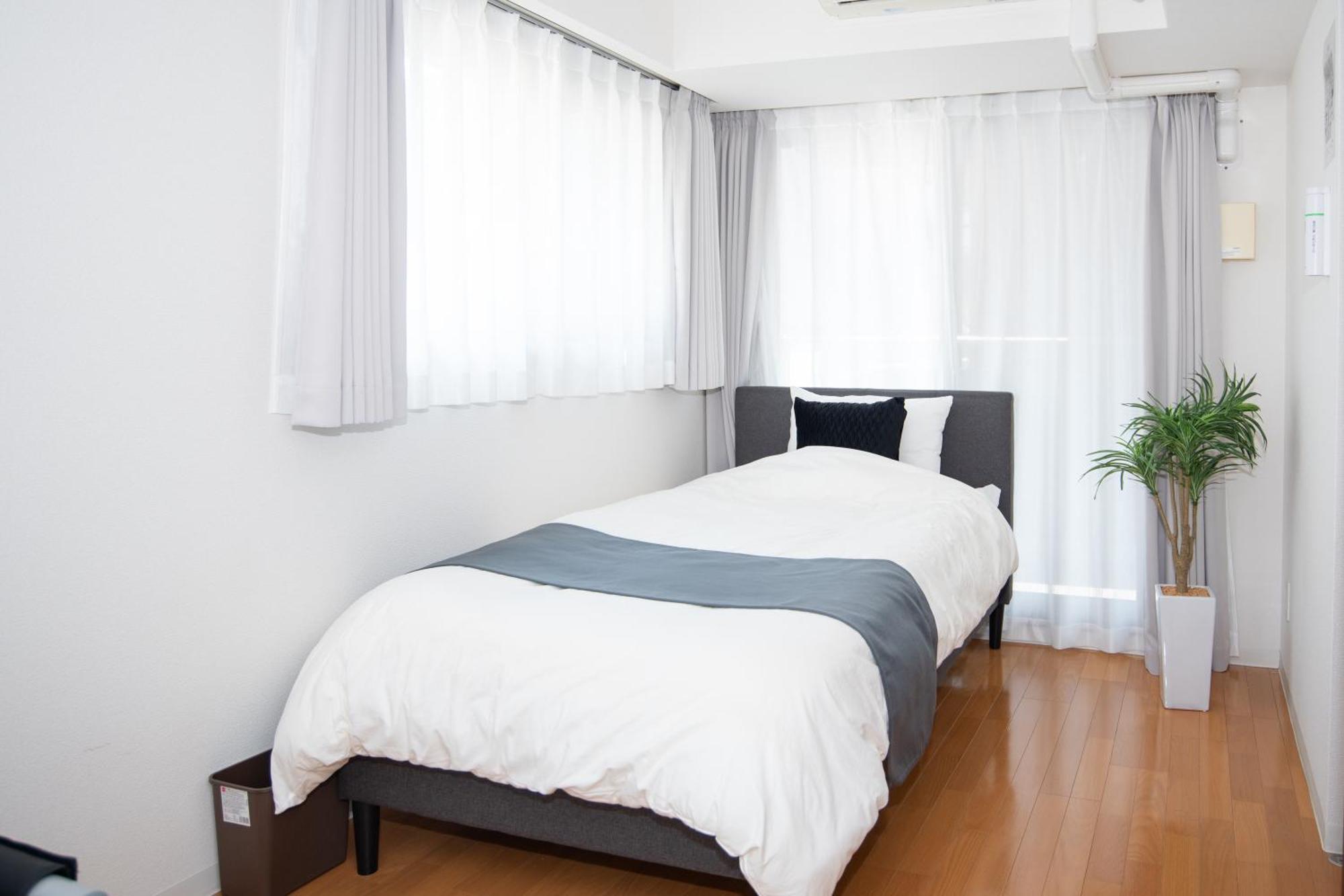 ブリーズガーデン京町堀 Apartment Osaka