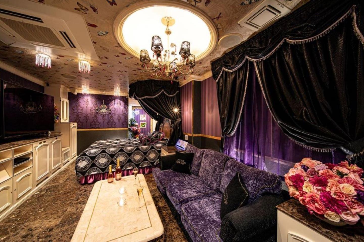 Rose Lips Shinsaibashi ローズリップス心斎橋 Osaka