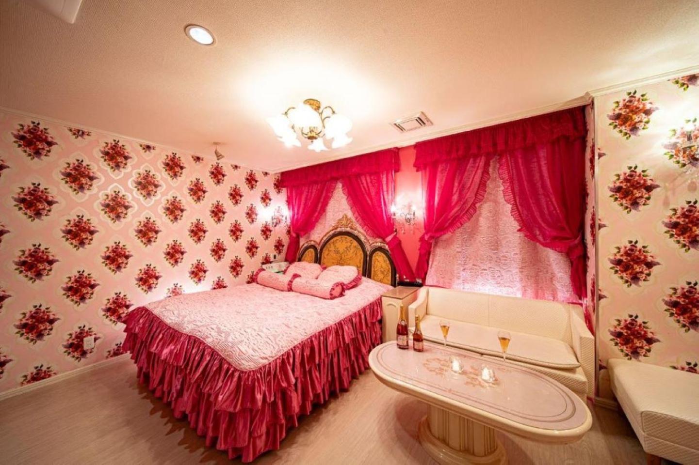 Rose Lips Shinsaibashi ローズリップス心斎橋 Hotel do amor Osaka