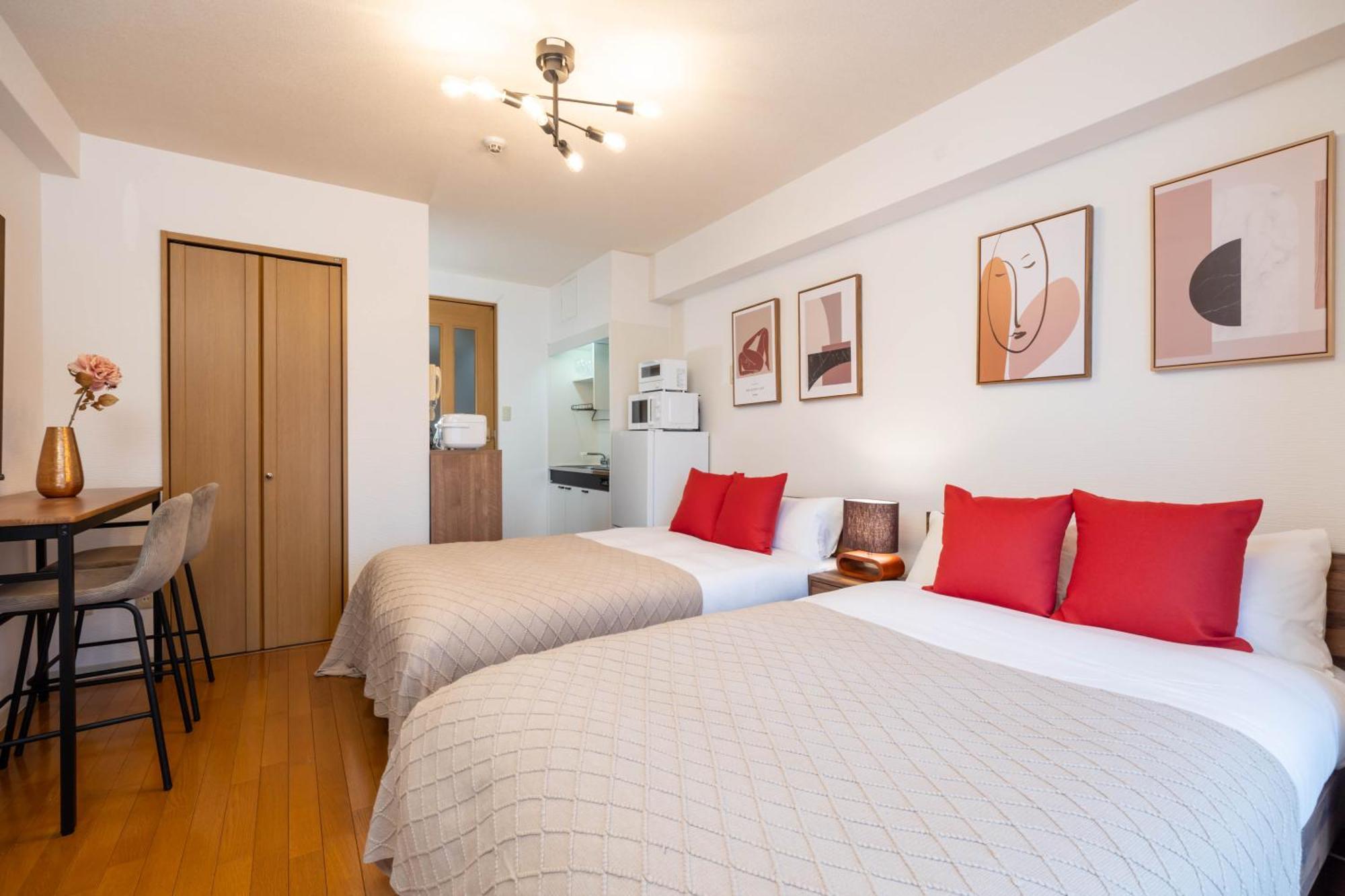 Apartment Nakatsu Sakae Manshon *