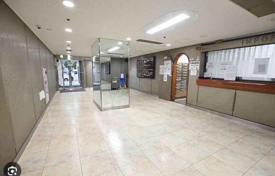 Shinosaka Jr 30s, Direct To Kansai Airport 關西空港直達, Umeda 6min, Kyoto 25min, Early Check In