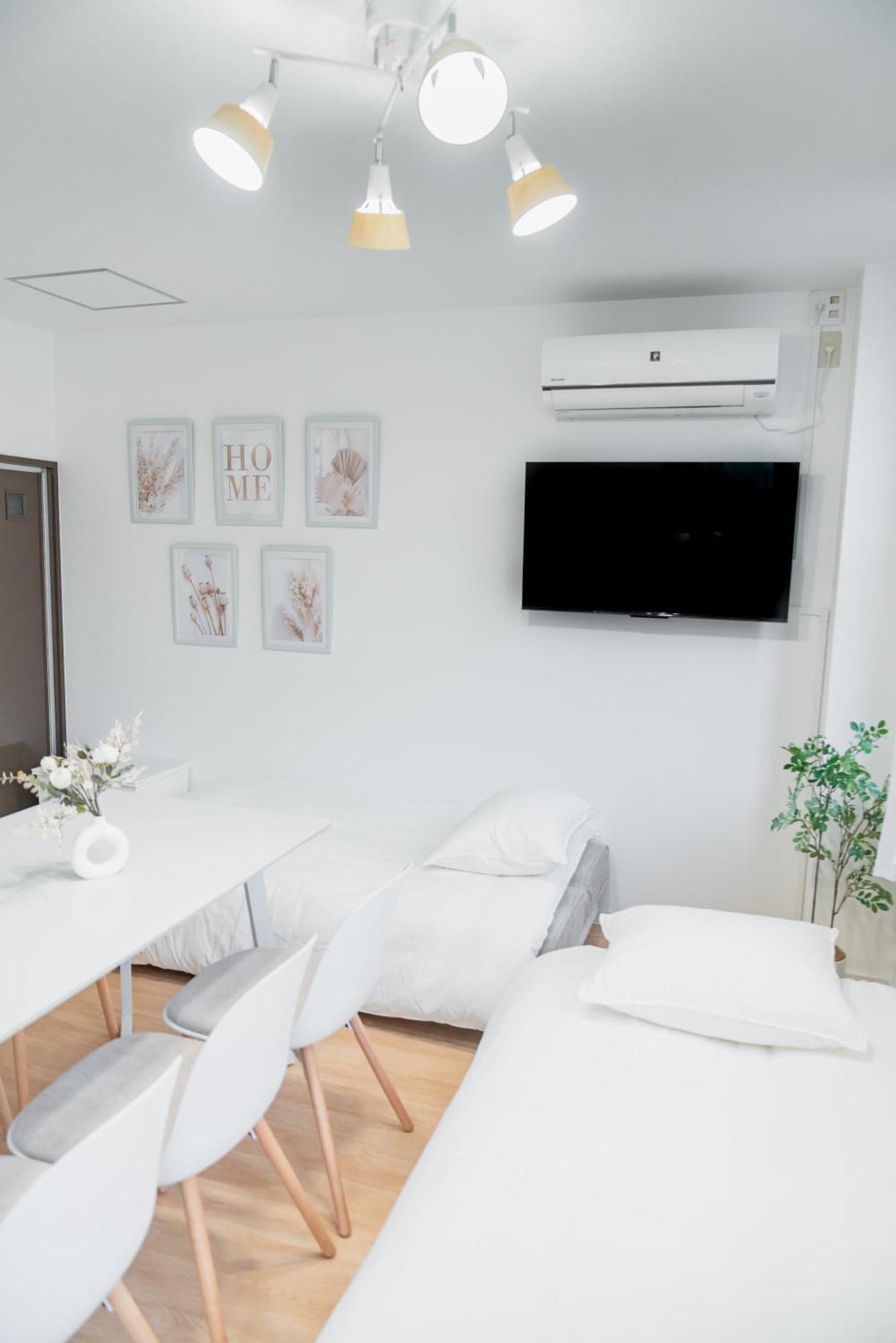 難波まで8分 最大10人 シャワー2箇所 3階建貸し切り Apartment Osaka