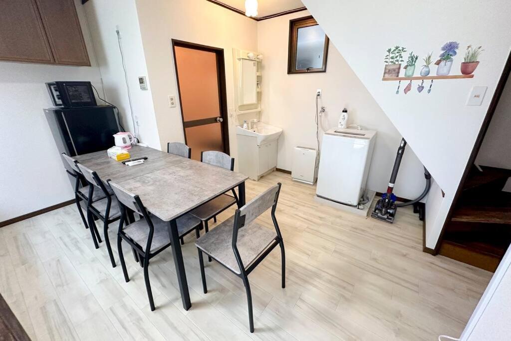 ゲストハウスわん弁天町 Apartment