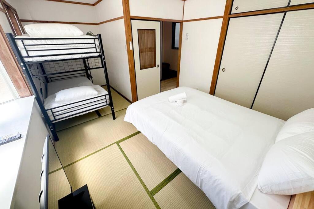 Apartment ゲストハウスわん弁天町 Osaka