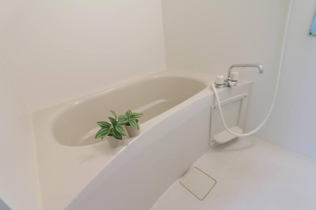 Guest House Eastwo 日本橋でんでんタウンまで徒歩4分の好立地 *