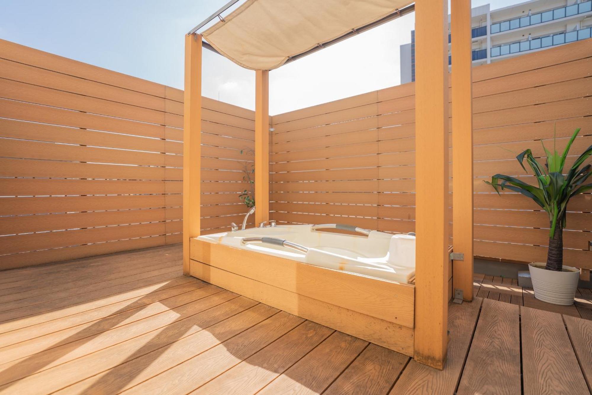 Villa Sumiyoshi Mery: Traditional Townhouse Near Sumiyoshi Shrine Osaka