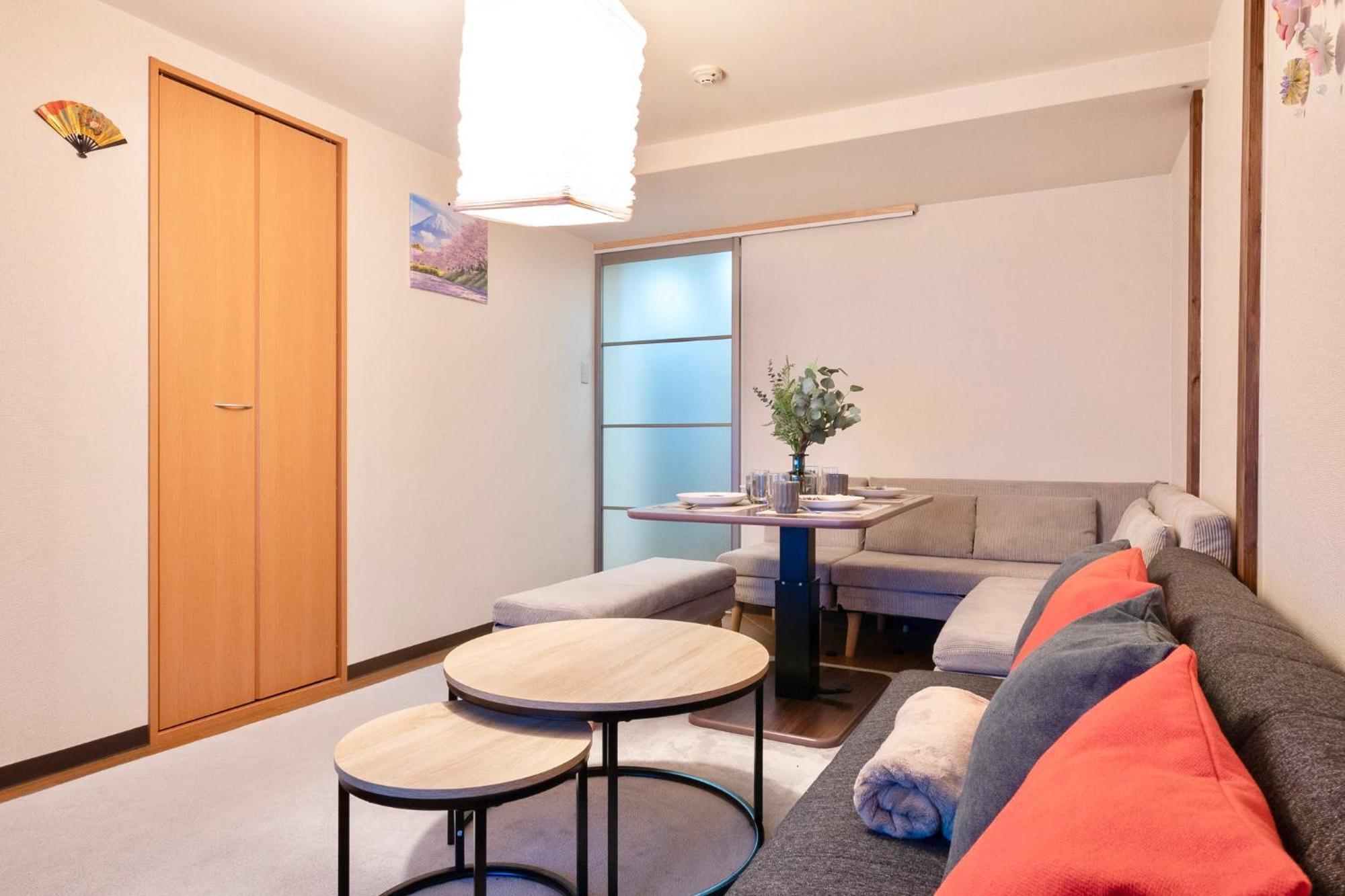 Kizuna 絆 - 5 Bedding In 2 Tatami Rooms, Max 11, 1 And A Half Bath Rooms, 30min To Usj, Kaiyukan Aquarium & Namba, 12min To Kyocera Dome, , Japanese Style Private House Apartment