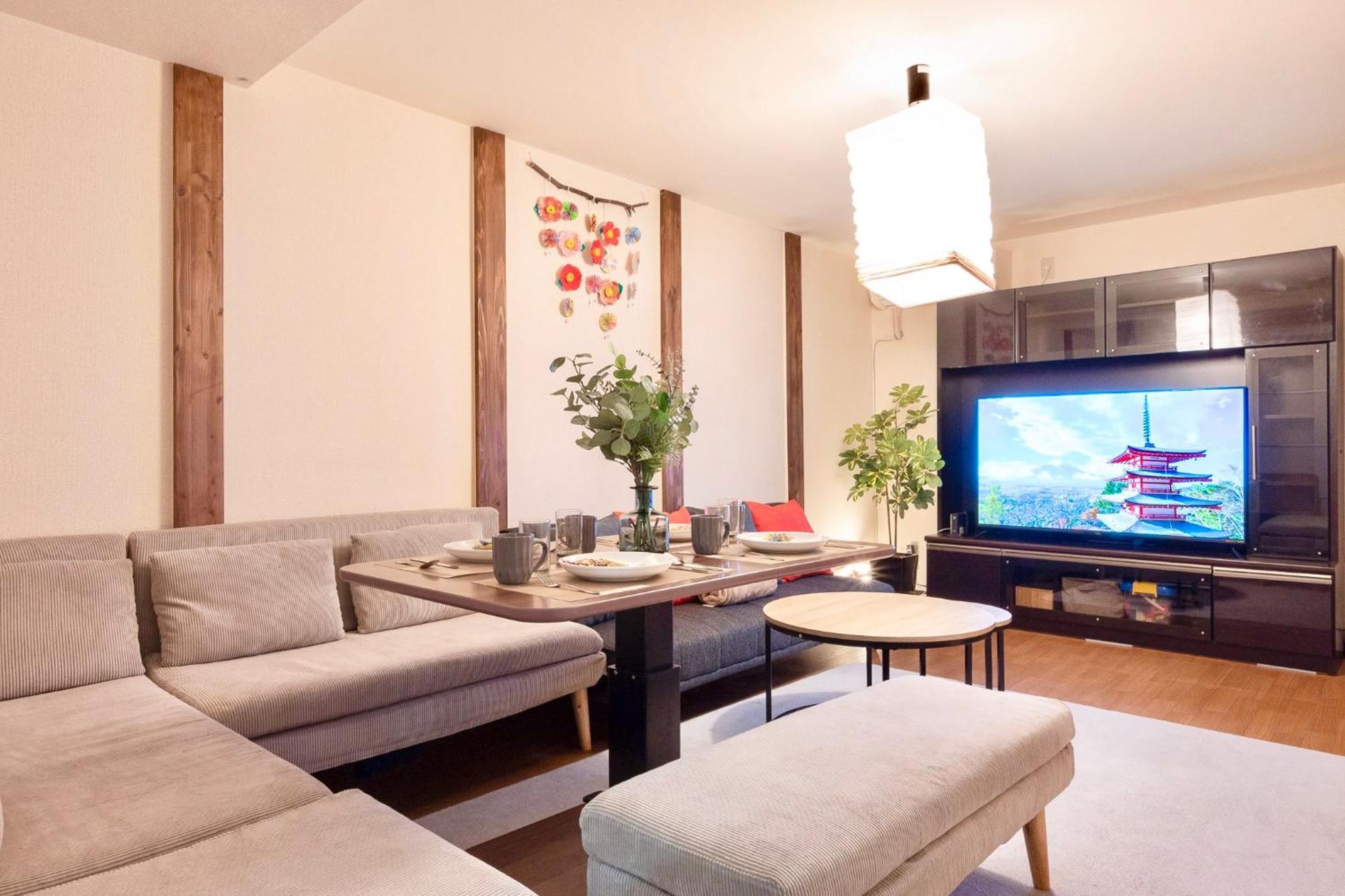 Kizuna 絆 - 5 Bedding In 2 Tatami Rooms, Max 11, 1 And A Half Bath Rooms, 30min To Usj, Kaiyukan Aquarium & Namba, 12min To Kyocera Dome, , Japanese Style Private House Apartment *