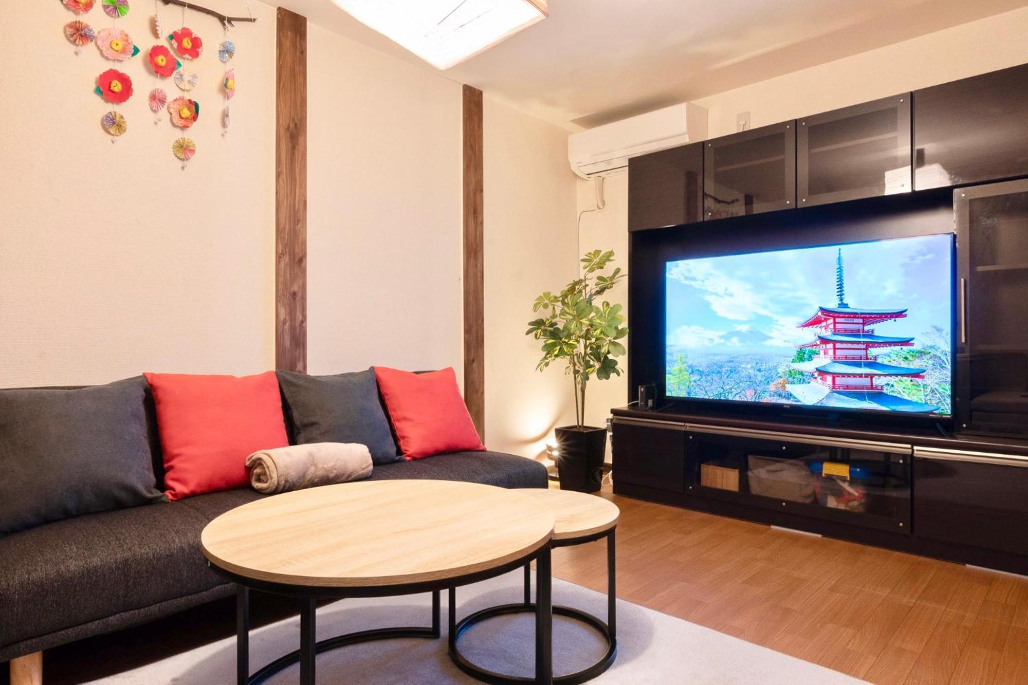 Apartment Kizuna 絆 - 5 Bedding In 2 Tatami Rooms, Max 11, 1 And A Half Bath Rooms, 30min To Usj, Kaiyukan Aquarium & Namba, 12min To Kyocera Dome, , Japanese Style Private House