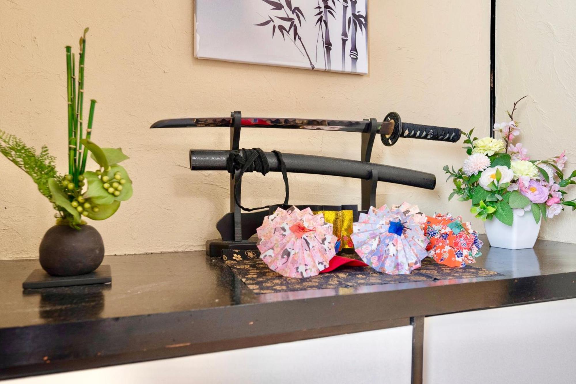 Kizuna 絆 - 5 Bedding In 2 Tatami Rooms, Max 11, 1 And A Half Bath Rooms, 30min To Usj, Kaiyukan Aquarium & Namba, 12min To Kyocera Dome, , Japanese Style Private House