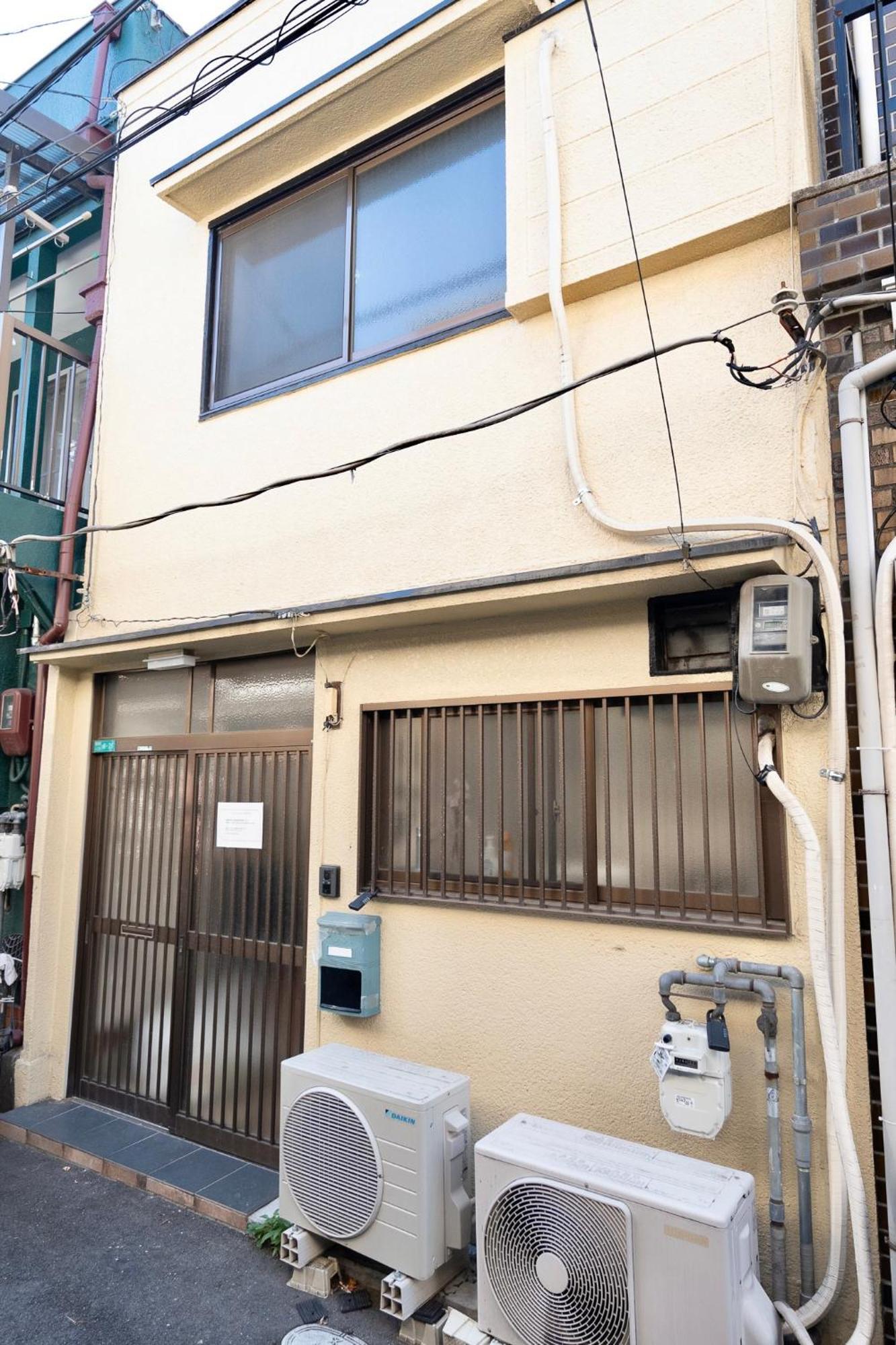 Apartment Kizuna 絆 - 5 Bedding In 2 Tatami Rooms, Max 11, 1 And A Half Bath Rooms, 30min To Usj, Kaiyukan Aquarium & Namba, 12min To Kyocera Dome, , Japanese Style Private House