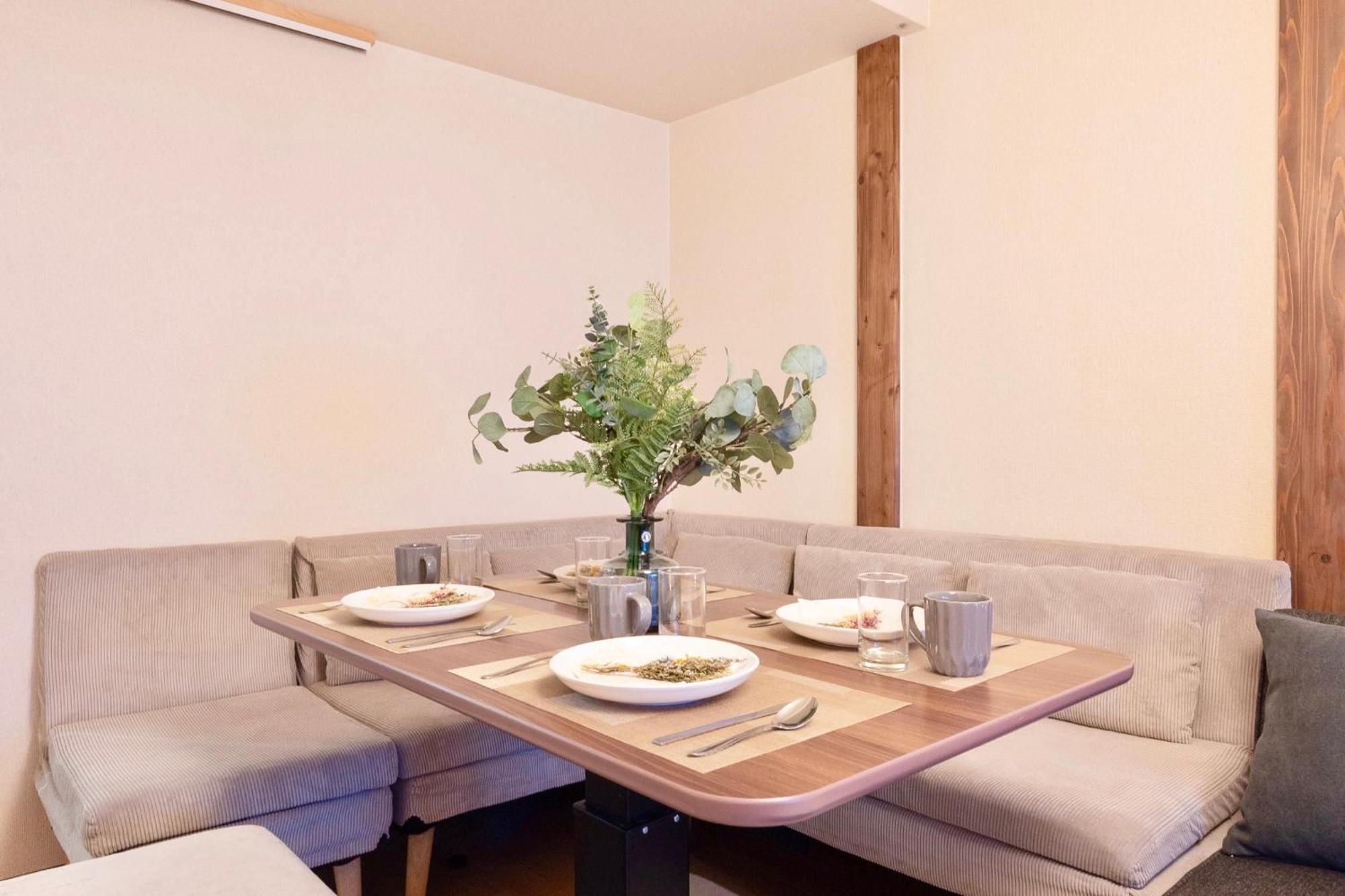 Apartment Kizuna 絆 - 5 Bedding In 2 Tatami Rooms, Max 11, 1 And A Half Bath Rooms, 30min To Usj, Kaiyukan Aquarium & Namba, 12min To Kyocera Dome, , Japanese Style Private House