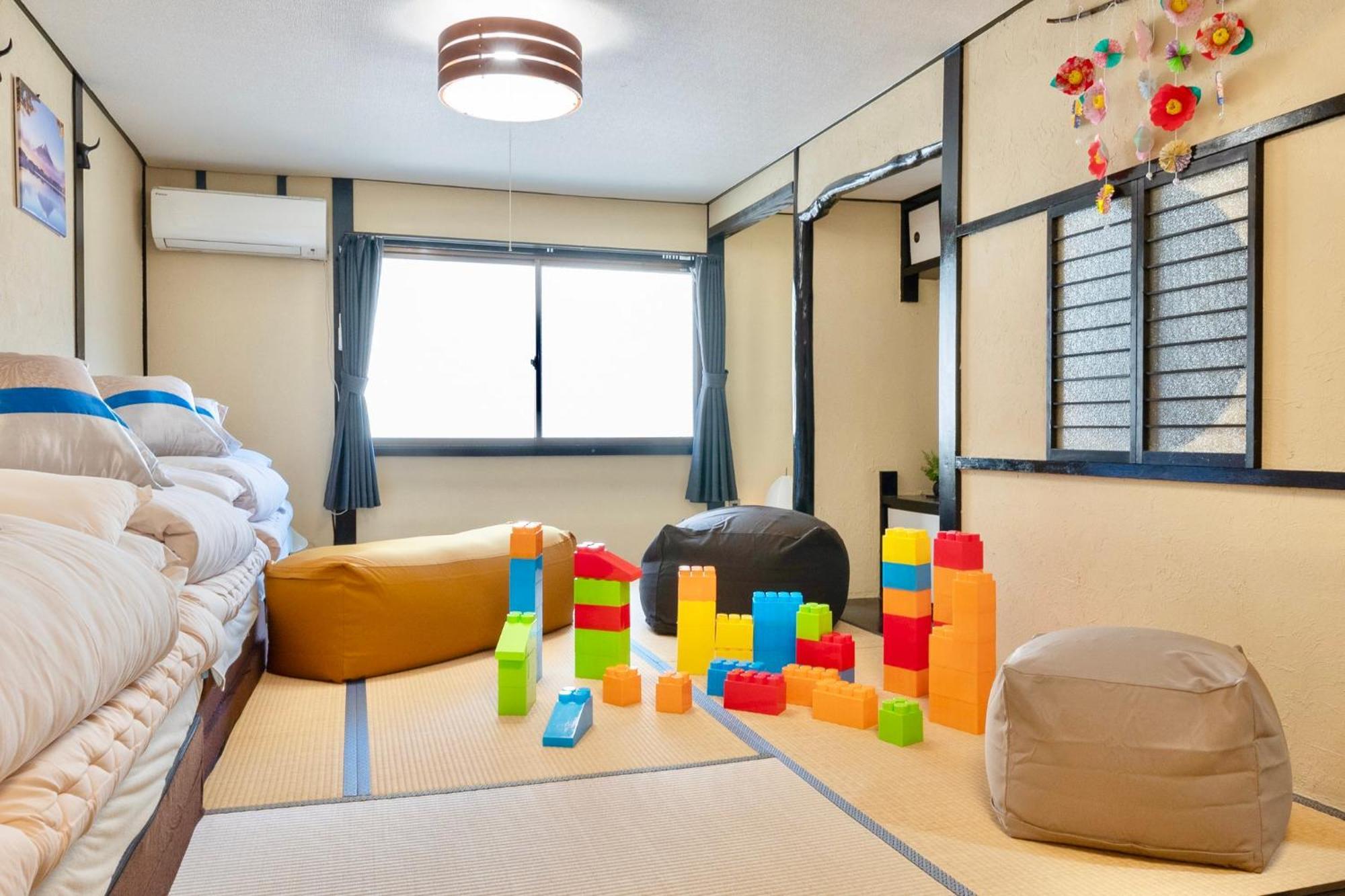 Kizuna 絆 - 5 Bedding In 2 Tatami Rooms, Max 11, 1 And A Half Bath Rooms, 30min To Usj, Kaiyukan Aquarium & Namba, 12min To Kyocera Dome, , Japanese Style Private House * Osaka