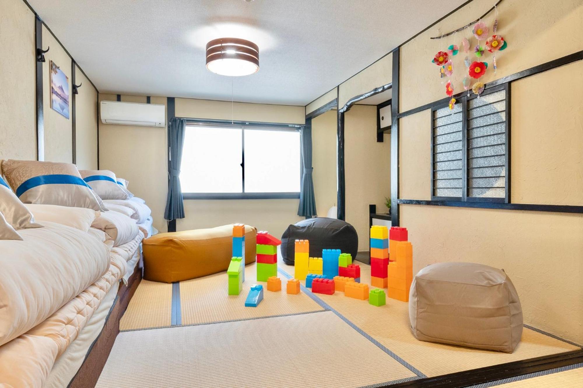 Kizuna 絆 - 5 Bedding In 2 Tatami Rooms, Max 11, 1 And A Half Bath Rooms, 30min To Usj, Kaiyukan Aquarium & Namba, 12min To Kyocera Dome, , Japanese Style Private House Apartment