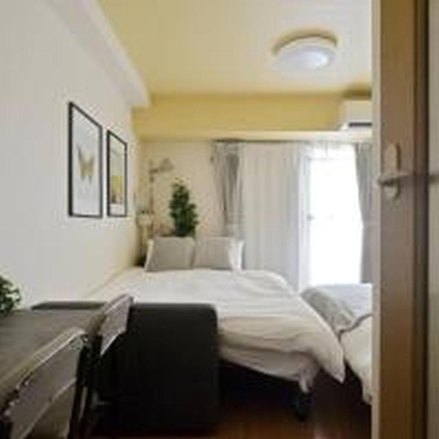 コンフィデンスロン702 Apartment Osaka