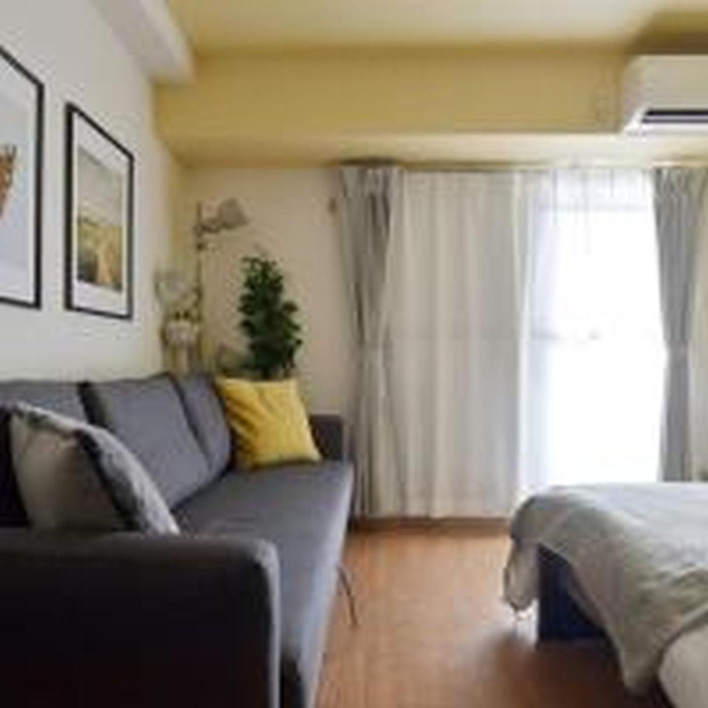 コンフィデンスロン702 Apartment