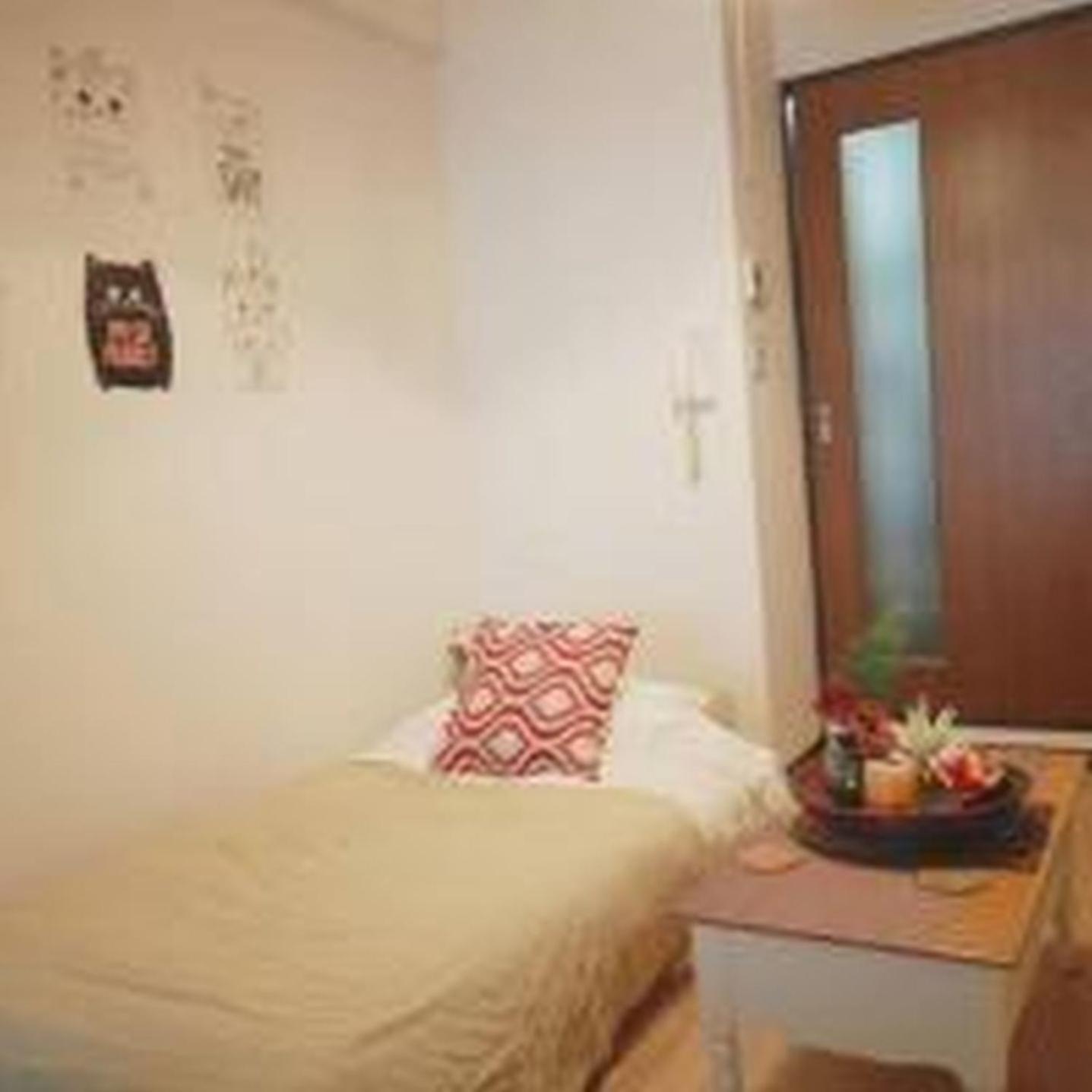 Apartment ラセーヌ心斎橋404 *